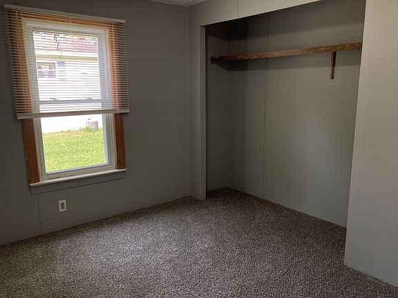 5th image of 137 Dogwood Dr