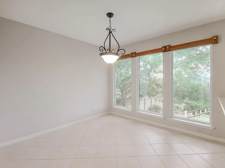 6200 Rain Creek Pkwy — Photo 15