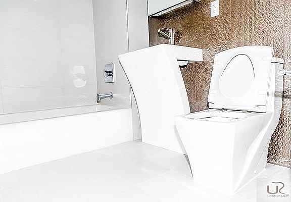 5th image of 278 6th St APT 3D