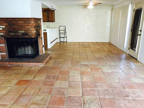 2nd image of 3834 W Ivanhoe St