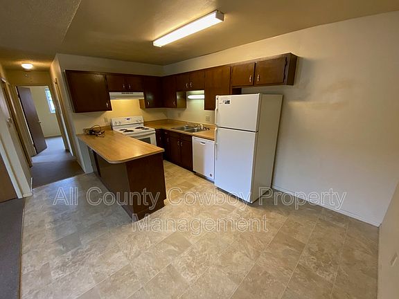 2nd image of 1314 Gibbon St APT E1