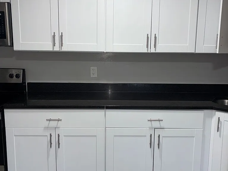 Marshfield Apartments — Photo 9