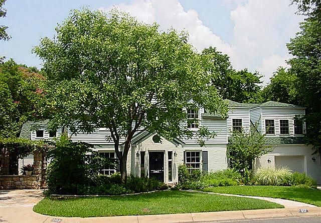 1st image of 1117 N Canterbury Ct