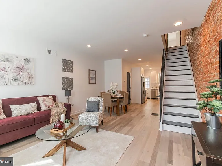 1319 McKean St — Photo 11