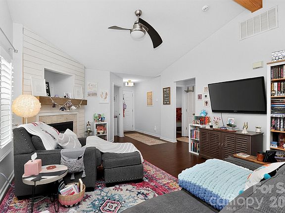 5th image of 5422 Harris Cove Dr