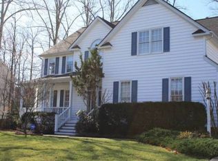 9053 Gold Ridge Ln, Mechanicsville, VA 23116