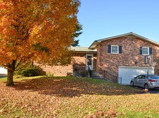 1207 Michigan Ave, Elizabethton, TN 37643