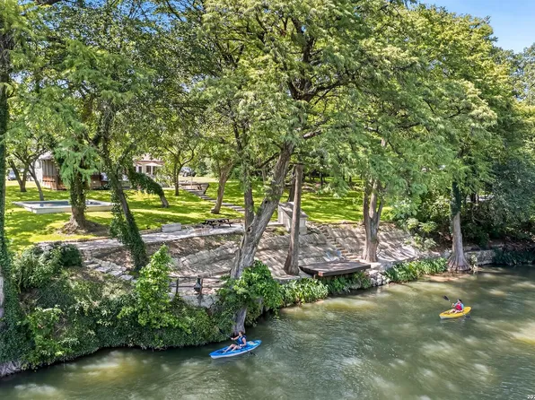 1324 Sleepy Hollow Ln, New Braunfels, TX 78130