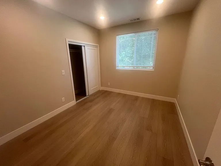 2226 Deodara Dr #A — Photo 9