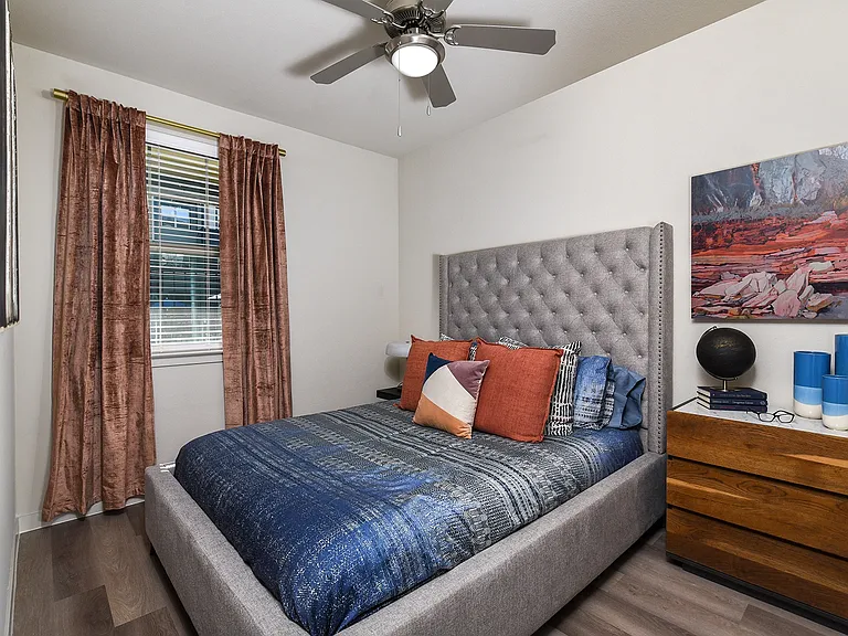 Residences at Decker — Photo 15