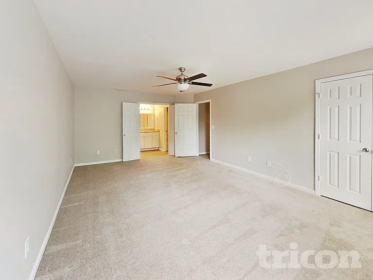 1700 Kildare Woods Dr — Photo 9