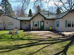 209 Long Coulee Rd, Holmen, WI 54636