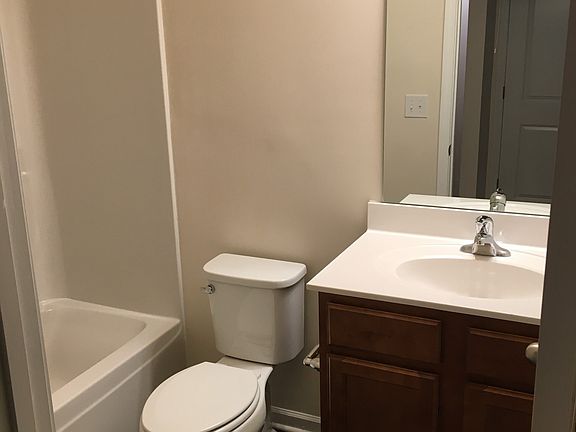 5th image of 144 Ofner Dr