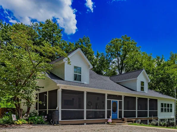 2400 Harmony Way, Evansville, IN 47720