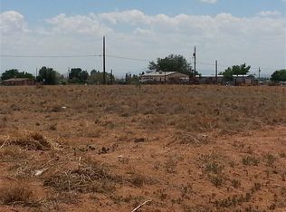 8 Scenic Dr, Los Lunas, NM 87031