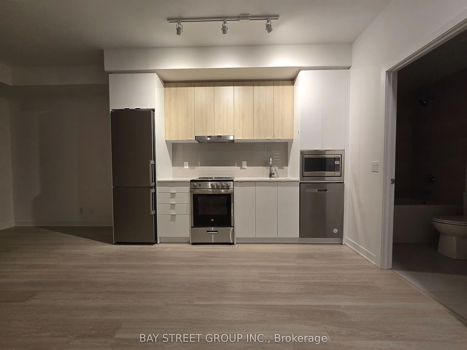 1 bed, $2,150 — Photo 4