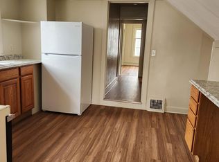 520 1/2 Pine St, Owosso, MI 48867