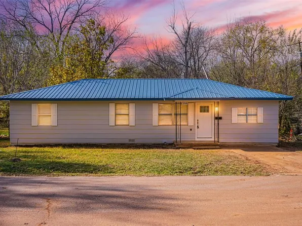 108 S 7th St, Tecumseh, OK 74873