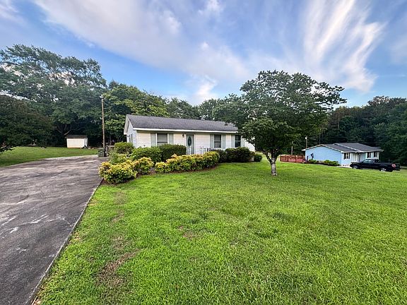 2nd image of 105 Oakmont Two Dr #2