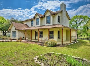 8253 Parkisons Ln, Brenham, TX 77833
