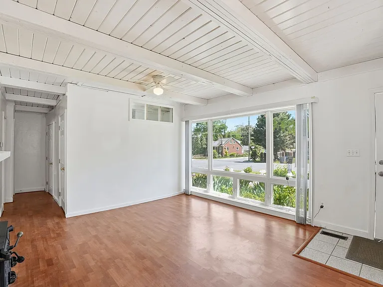 11000 Park Rd — Photo 12