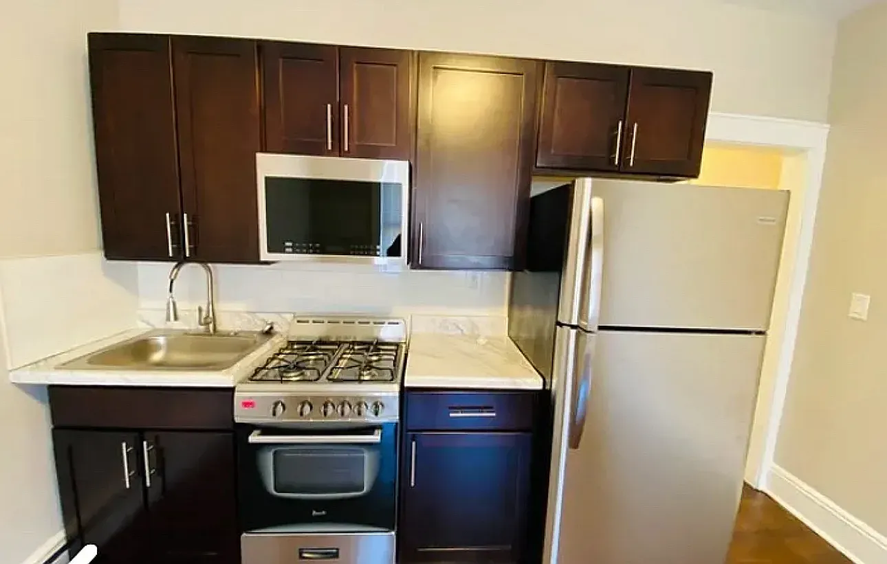 2 bed, 800 sqft, $2,199 — Photo 1