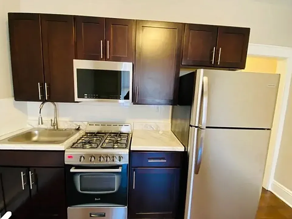 490 Rahway Ave #5C