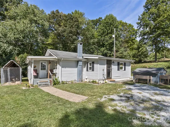 79 Prairie Ln, Hendersonville, NC 28792