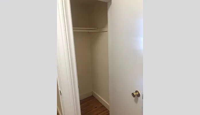 Rented by Elite NY Holdings | media 17