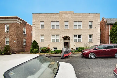 1443 Oak St NW #T1 — Photo 16