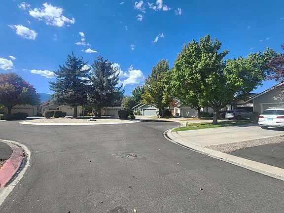 3rd image of 1775 Blue Spruce Ct