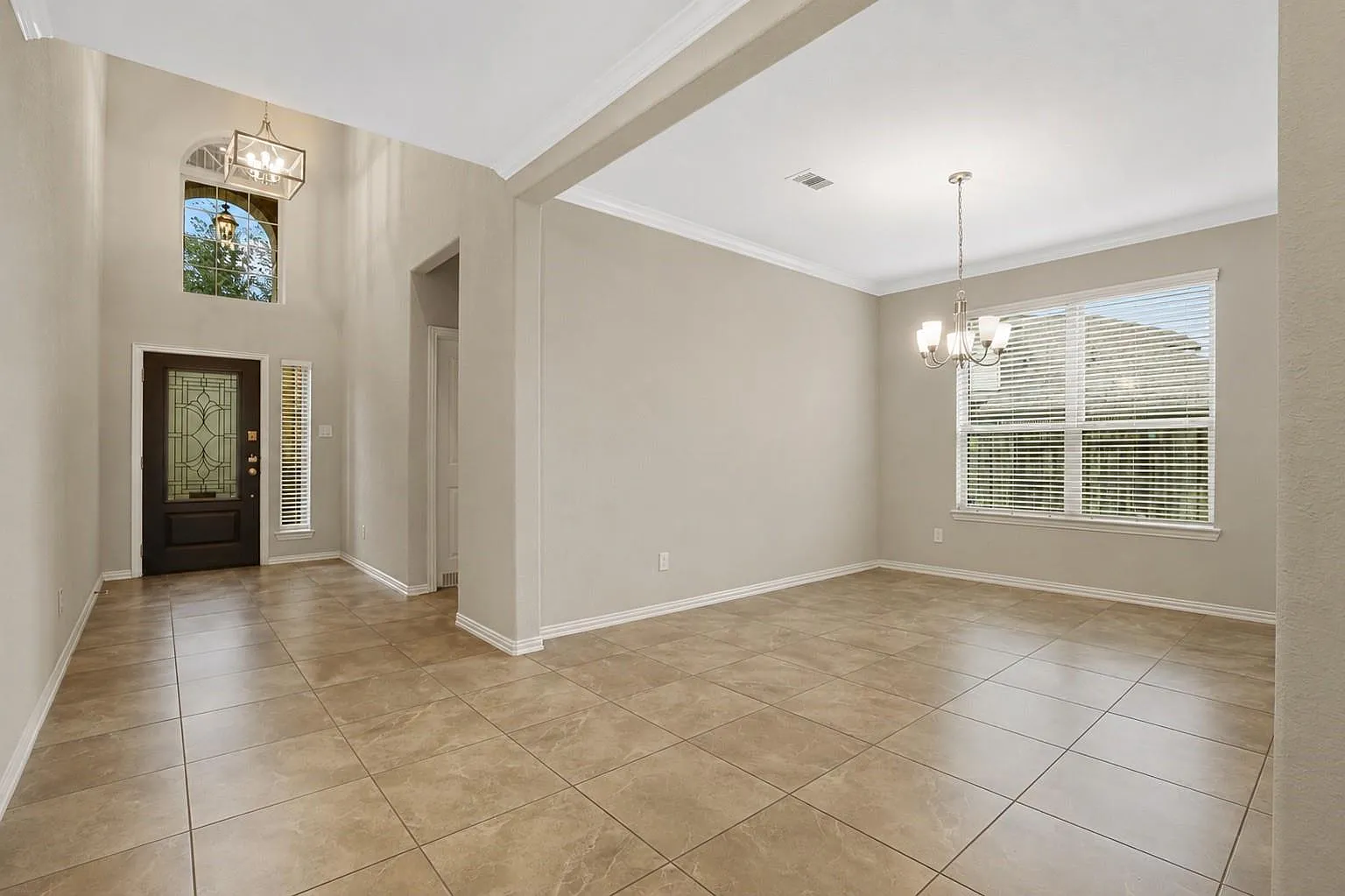 4 bed, 3.5 bath, 3342 sqft, $3,300 — Photo 3