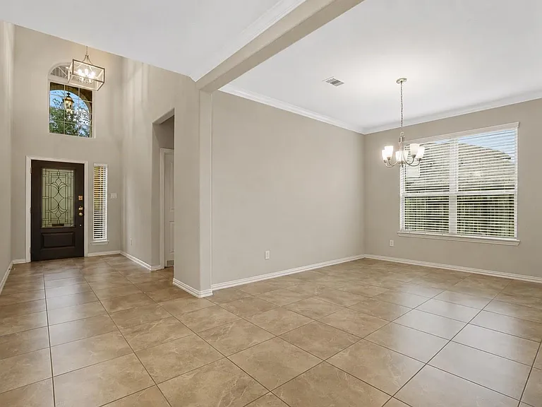 8903 Lost Castle Way — Photo 5