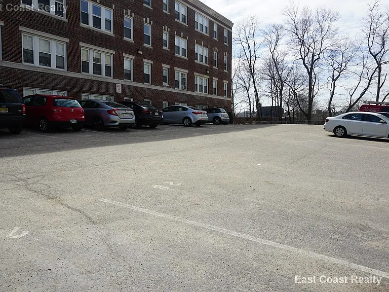 1800 Commonwealth Ave #19 — Photo 10
