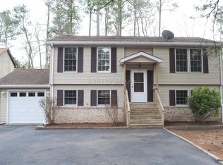 829 Ocean Pkwy, Ocean Pines, MD 21811