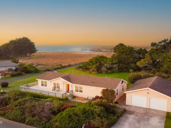 31300 Ocean View Dr, Fort Bragg, CA 95437