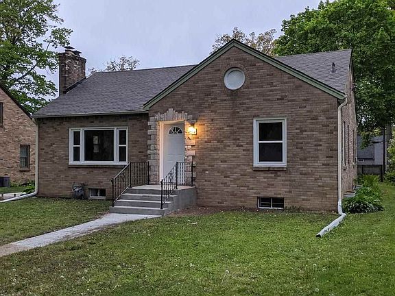 2nd image of 1627 Oakdale St