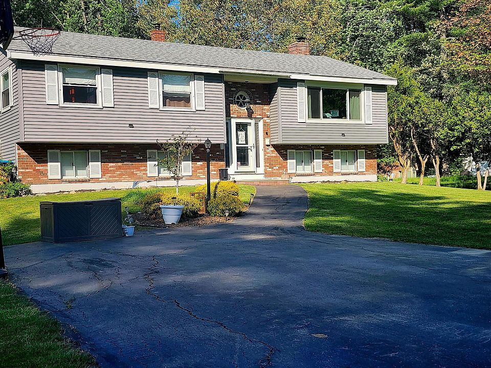 1st image of 13 Bachelder Rd