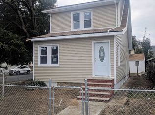 21801 133rd Rd, Springfield Gardens, NY 11413