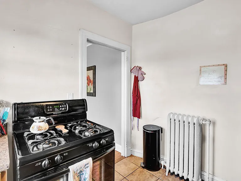 28 Whitney St #304 — Photo 7