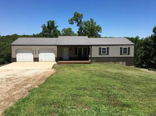 24 Struemph School Rd, Saint Elizabeth, MO 65075