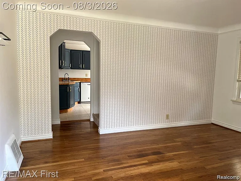3102 N Blair Ave — Photo 4
