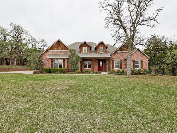 3rd image of 3630 Woodridge Trl