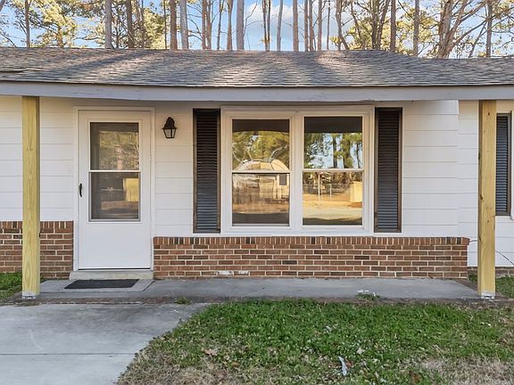 3rd image of 620 Starling Way