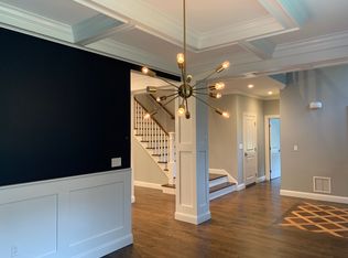 885 Nut Plains Rd, Guilford, CT 06437