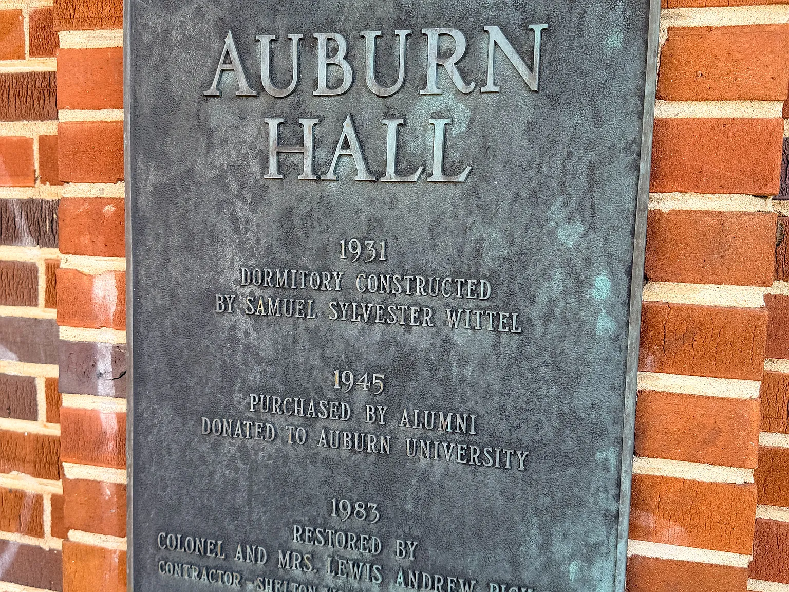 Auburn Hall — Photo 3