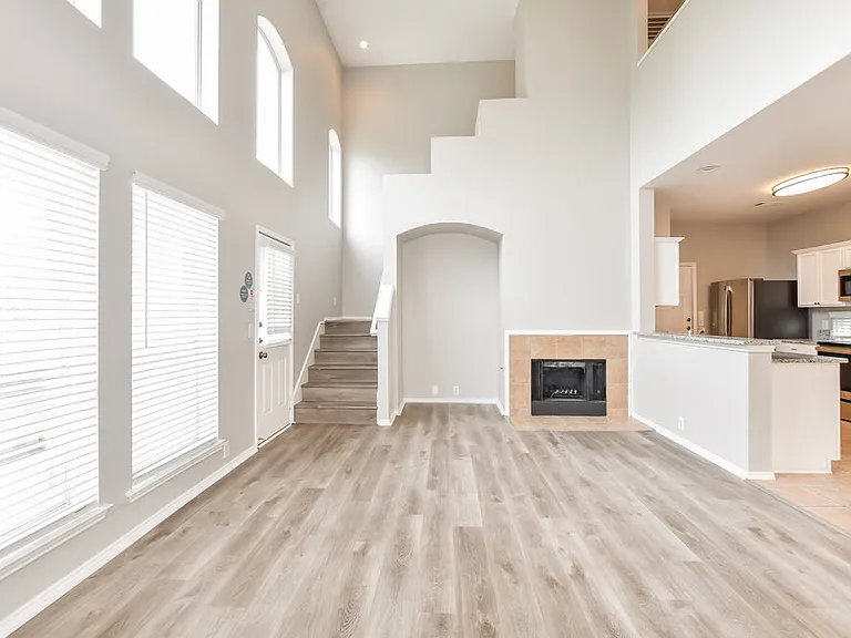309 Cobblestone Dr — Photo 6