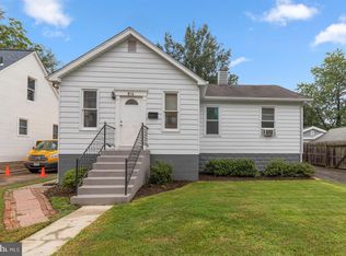 816 18th St S, Arlington, VA 22202