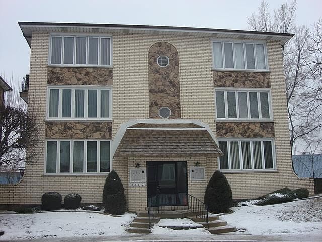 1st image of 6230 S Newland Ave APT 3S
