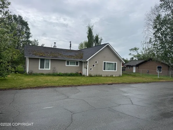 6002 Acheson Ln, Anchorage, AK 99504